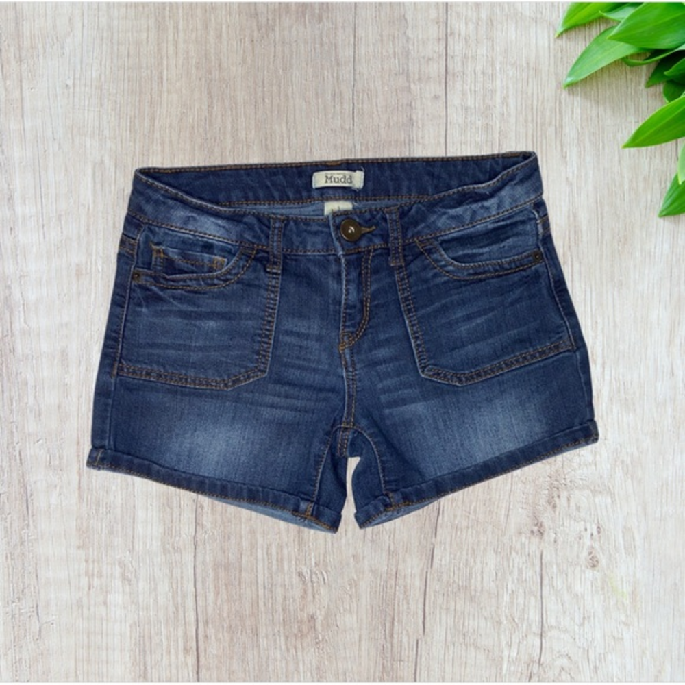 Women’s Mudd Mid-Rise Jean Shorts Size 3‎